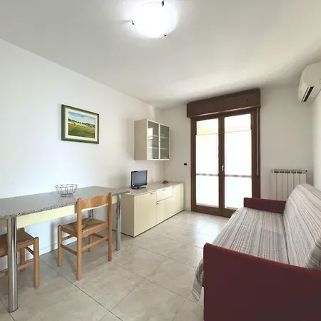 Apartment Well Equipped In